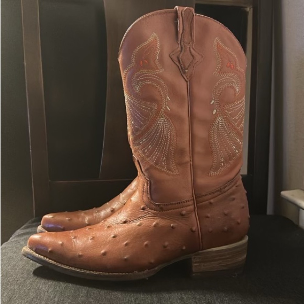 Used cowgirl boots